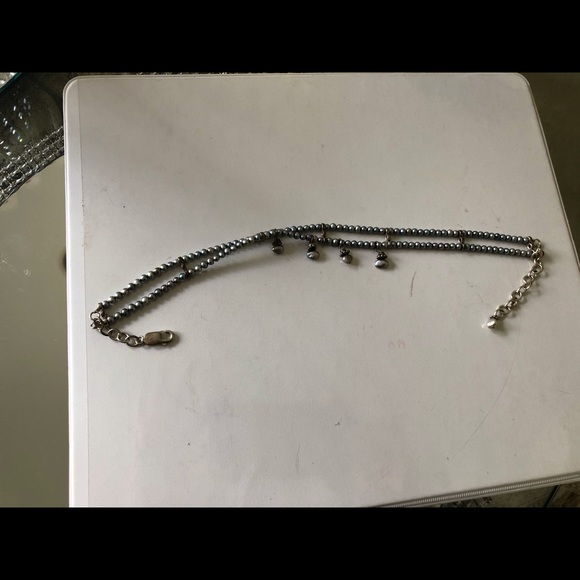 Sterling & genuine fresh water pearl choker. - Picture 4 of 5